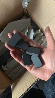 kopen Vrb-25 Rang van het Ferrietmagneten C5 van de Bakenmotor paste de Ceramische Onregelmatig aan online manufacture