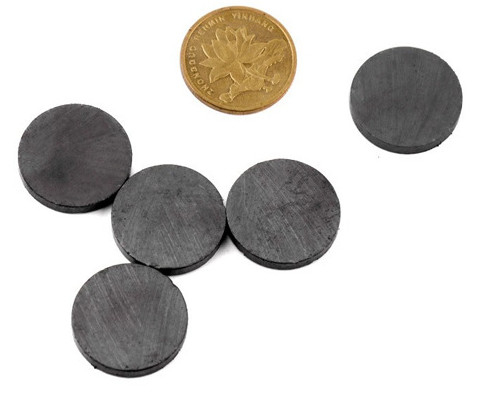 kopen De hoge Magnetische Sterke D15.2xD3.2x6-Magneten van de Ferrietschijf voor Google Carboard/Koelkast online manufacture