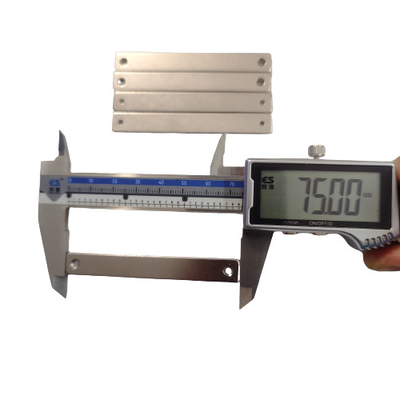 kopen N42 Lange industriële neodymium 75 x 10 x 3 mm magneten voor generatoren / motoren met twee tegenzakgaten online manufacture