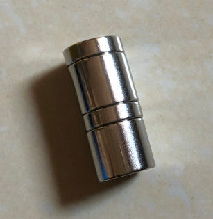 kopen Het zilver glanst van de de Magneten Sterke Schijf N35 van het Kleurenneodymium Rang 18mm X 15mm online manufacture