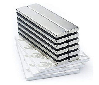 kopen Douane Gevormde N45-Magneten 60X10X3mm van de Neodymiumbar met 3M Adhesive Super Strong voor Glazen het Bevestigen online manufacture