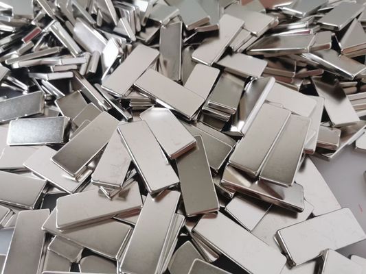 kopen Dunne Kleine van de Barmagneten van de Neodymiumzeldzame aarde de Hoge Machtsroest - Bewijs Aangepaste Grootte online manufacture